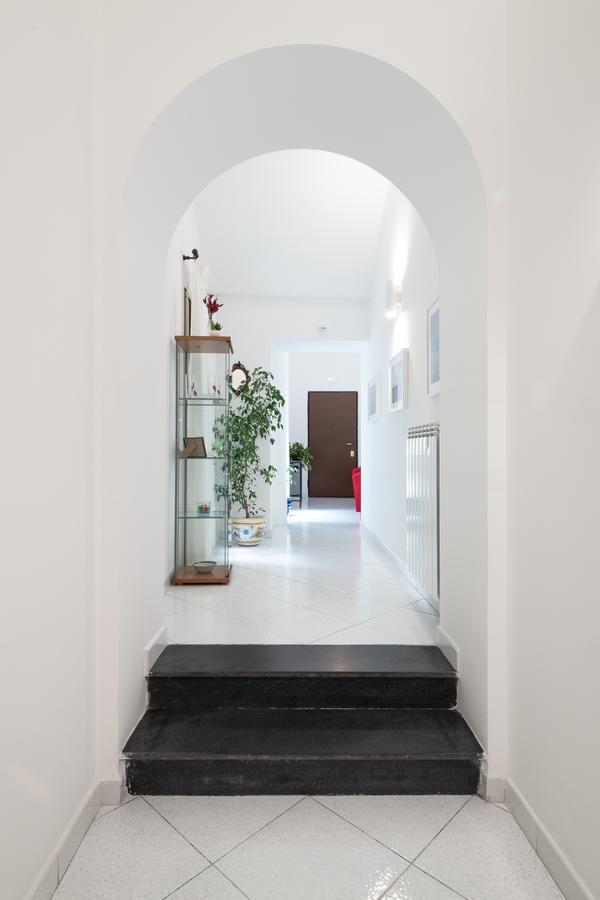 Ecce Homo 28 Bed & Breakfast Naples Exterior photo